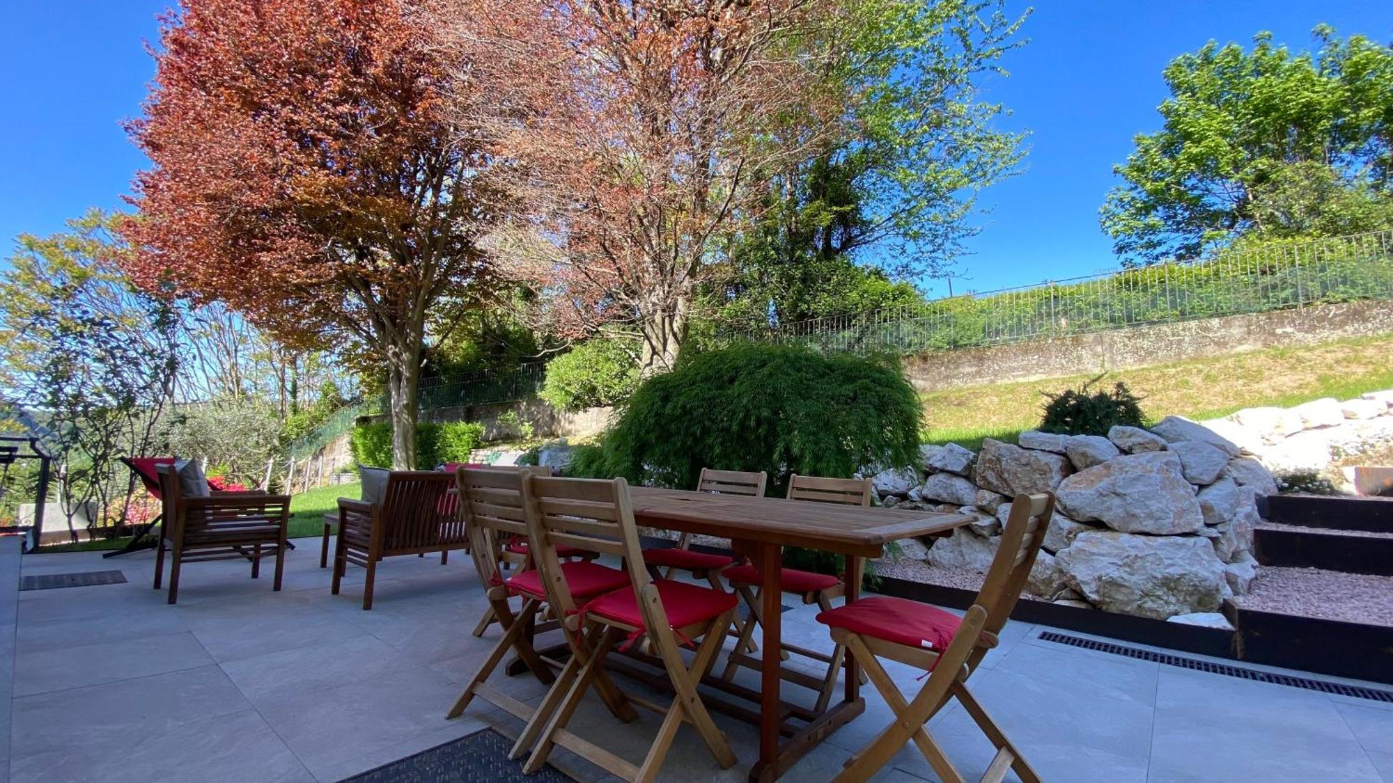 I Faggi Rossi - Red Beech Trees Villa Комо Екстериор снимка